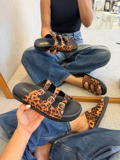 Sandalias Negro Gamuza Animal Print 14422 Triple Correa con Hebillas Zoé Brand Costa Rica