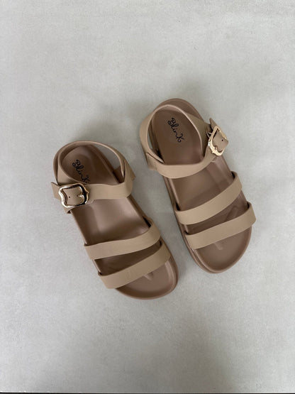 Sandalias Beige 14479 Triple Correa Hebilla Slingback Casual de mujer Zoé Brand Costa Rica