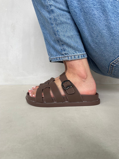 Sandalias Café 14481 Correa Ajustable Hebilla Slip On Casual de mujer Zoé Brand Costa Rica
