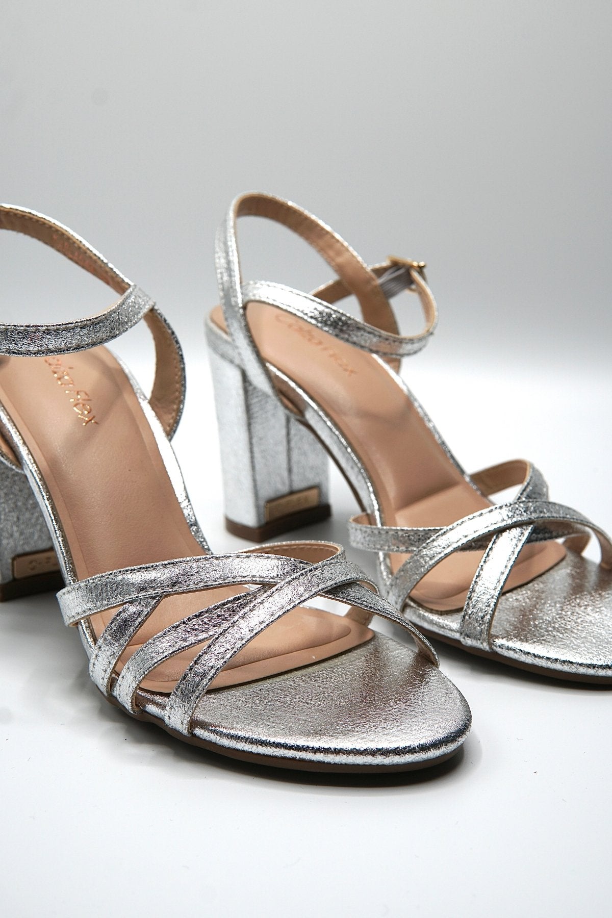 Tacones Plata 14781 Hebilla de mujer Zoé Brand Costa Rica