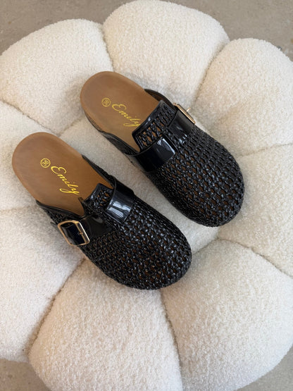 Zuecos Negro Charol 14796 Hebilla Casual de mujer Zoé Brand Costa Rica