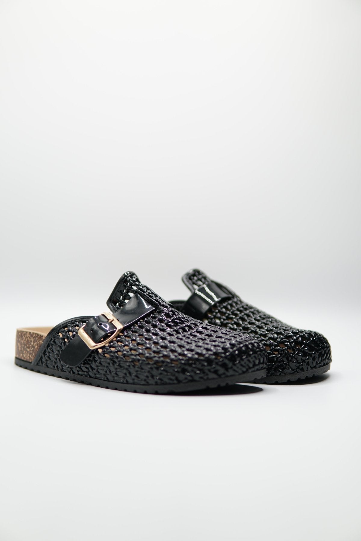 Zuecos Negro Charol 14796 Hebilla Casual de mujer Zoé Brand Costa Rica