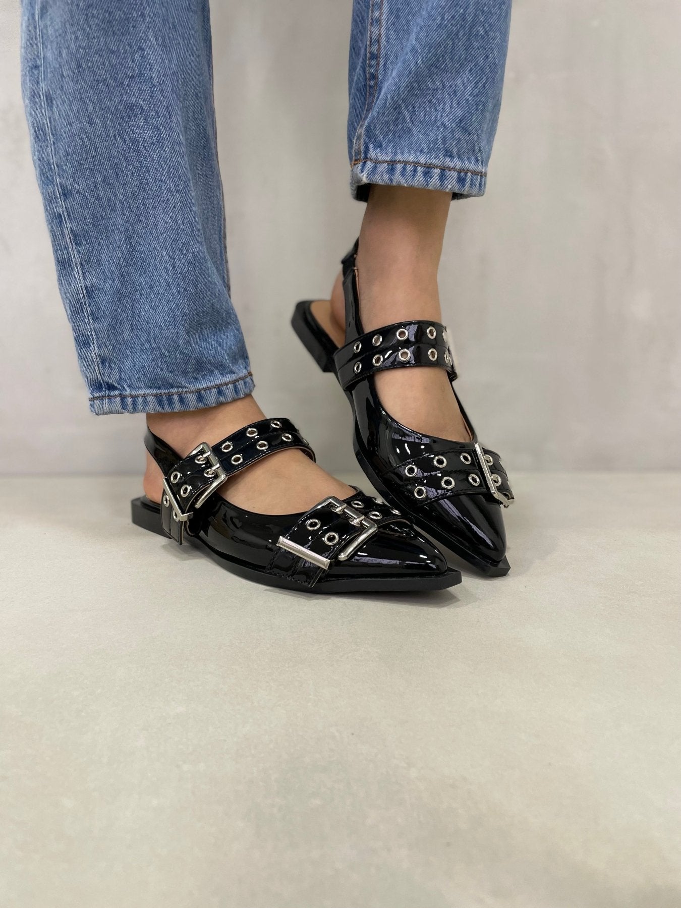 Bailarinas Negro Charol 14093 Hebilla Slingback Casual de mujer Zoé Brand Costa Rica