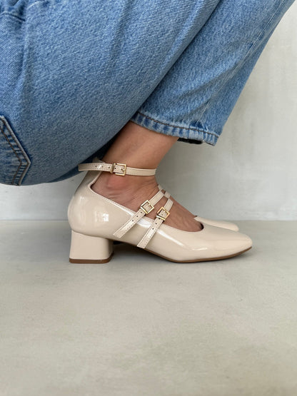 Tacones Beige Charol 14312 Doble Correa con Hebillas Mary Jane Casual  Zoé Brand Costa Rica