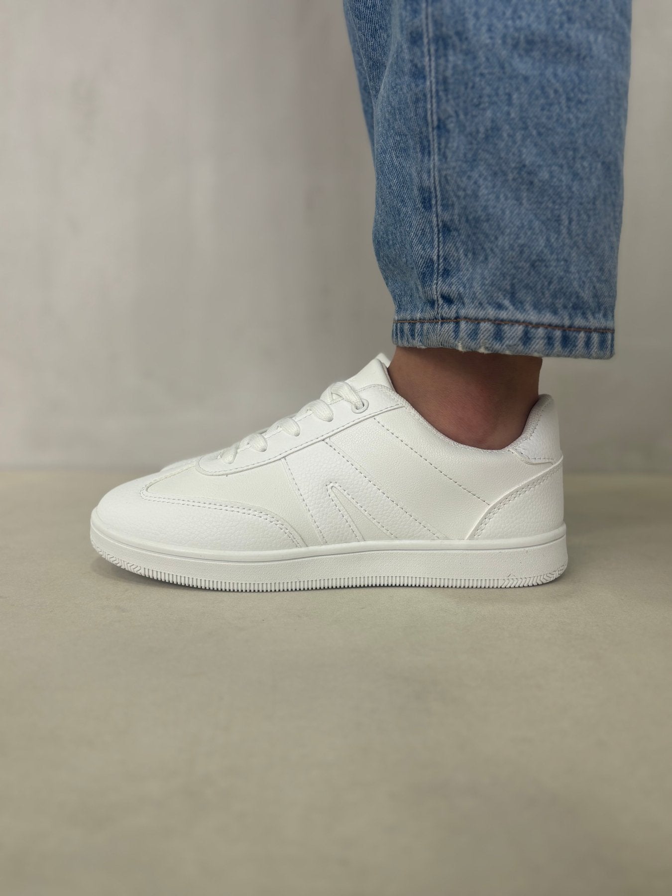 Tenis Blanco 14444 De Cordones Casual Zoé Brand Costa Rica
