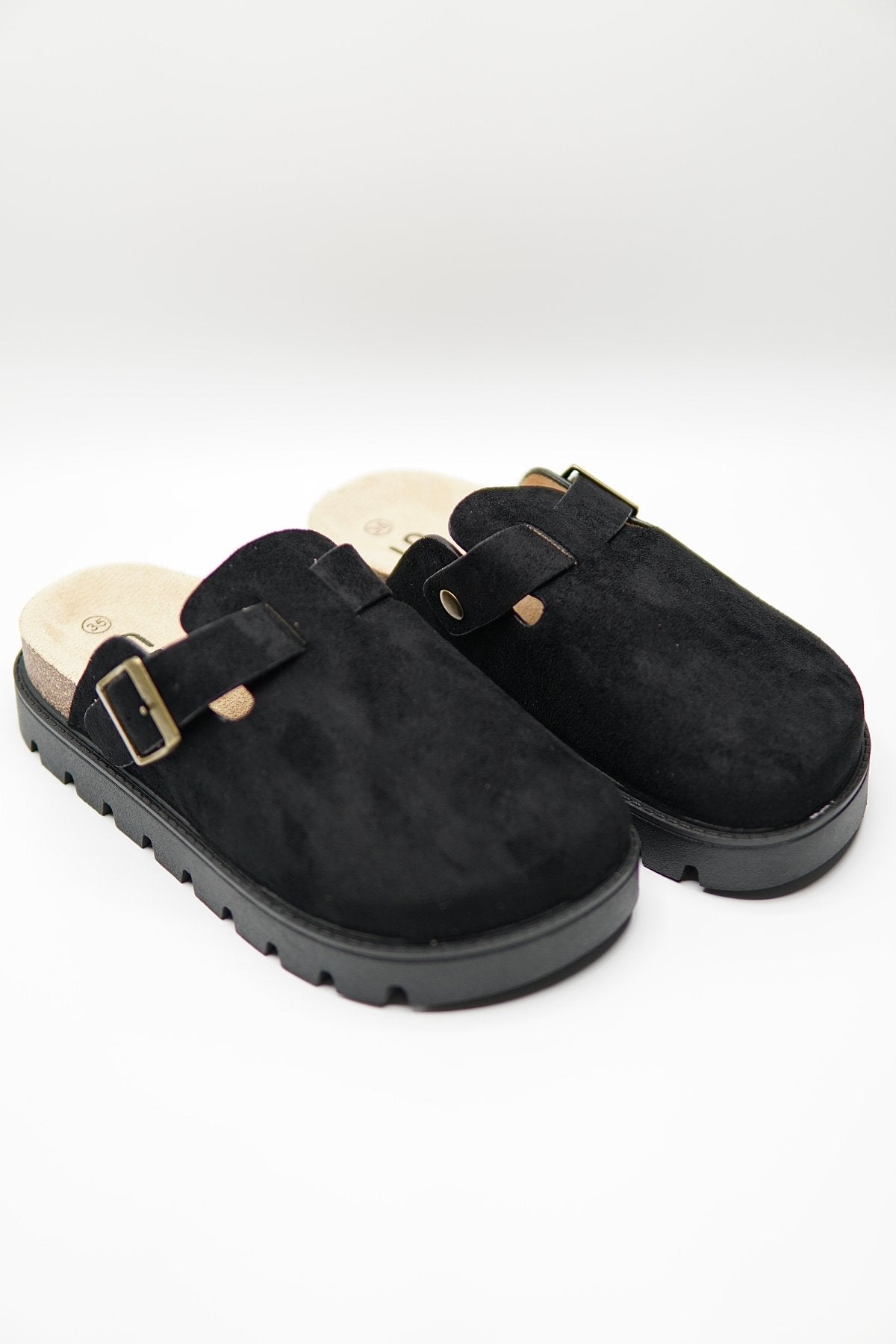 Zuecos Negro Gamuza 14860 Plataforma Hebilla Casual de mujer Zoé Brand Costa Rica