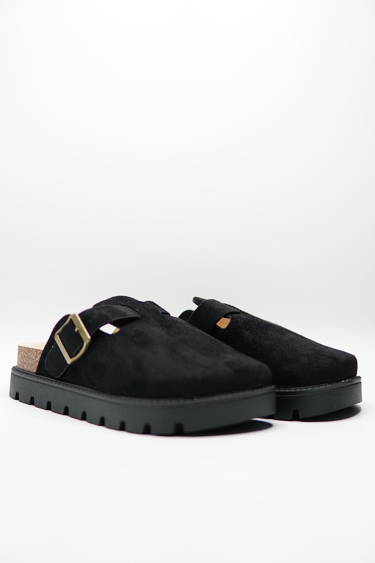 Zuecos Negro Gamuza 14860 Plataforma Hebilla Casual de mujer Zoé Brand Costa Rica